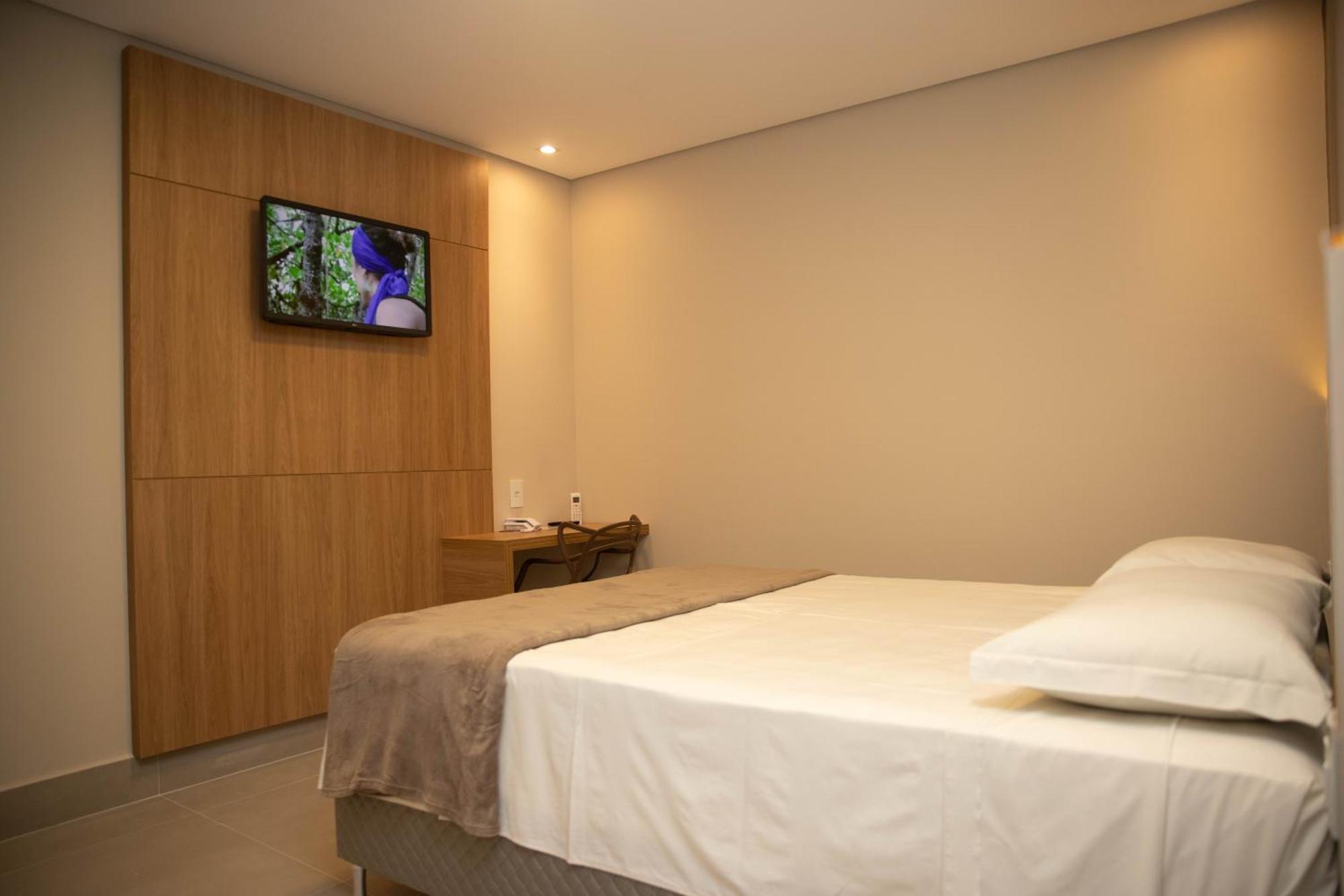Serravita Hotel Пиуи Екстериор снимка